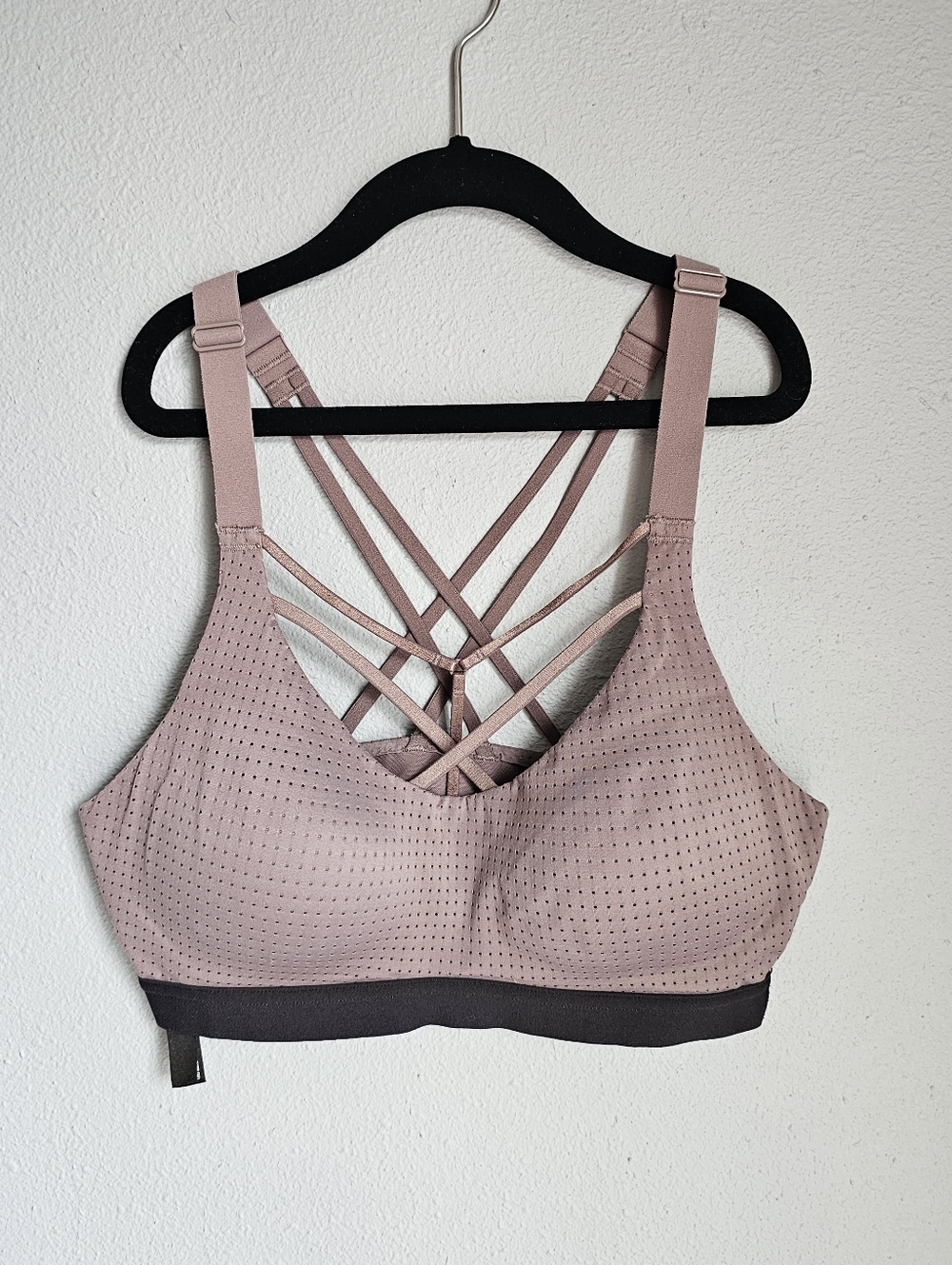 Victoria Secret Lightweight Mauve / Taupe Strappy Mesh Sports Bra VSX 32c